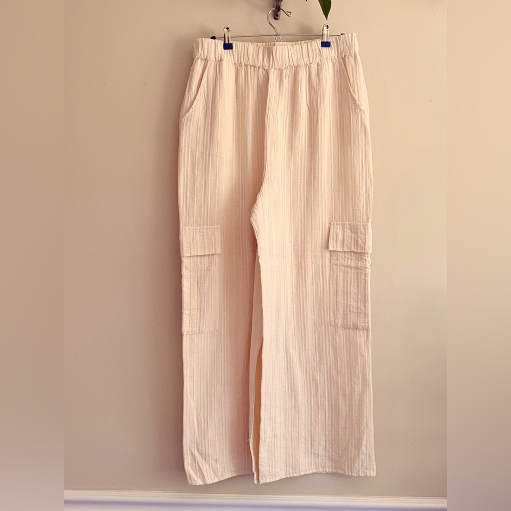 Dizzy Lizzy 100% cotton high waisted Cream Textured Cargo Pants size Large‎